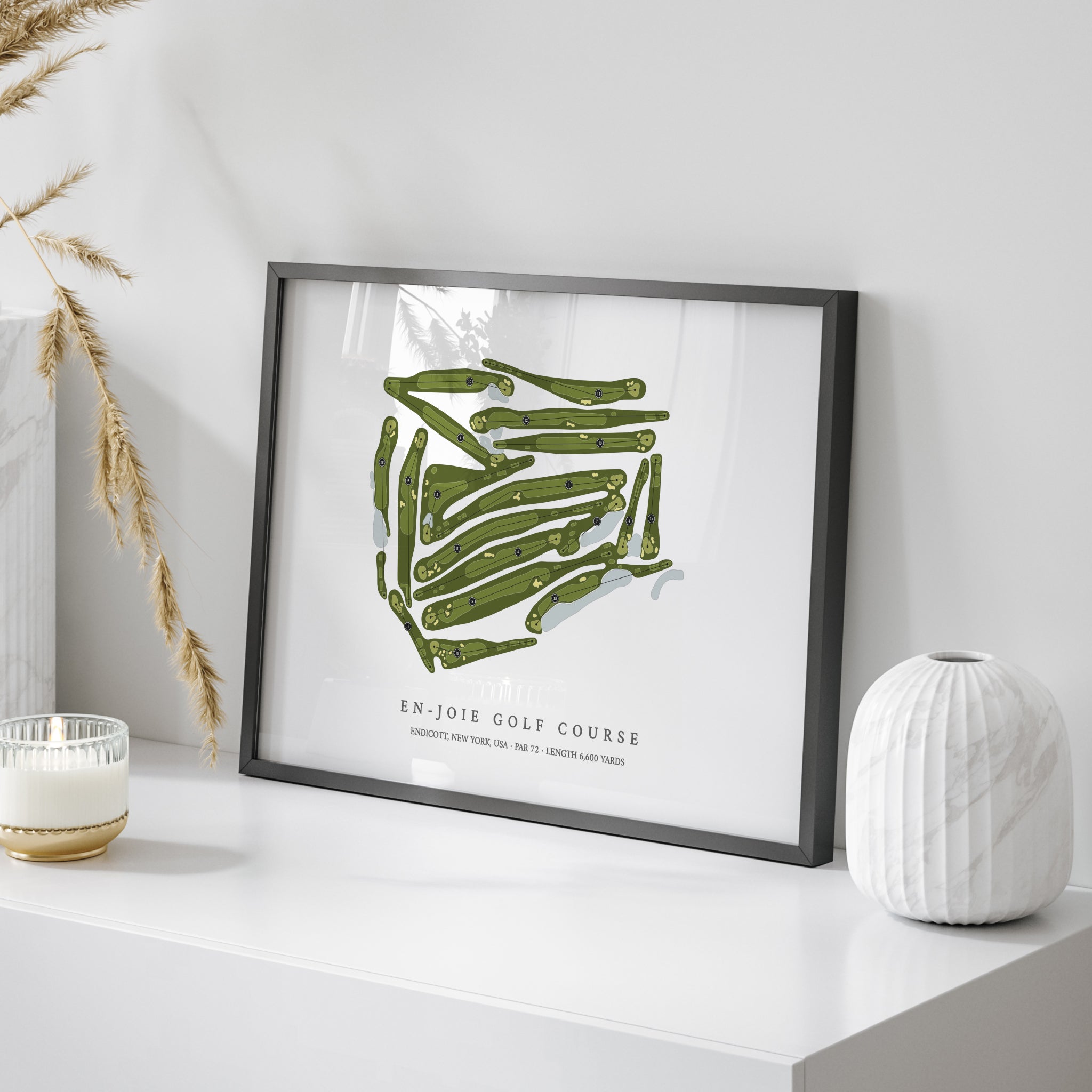 En-Joie Golf Course | Golf Course Print | On Table