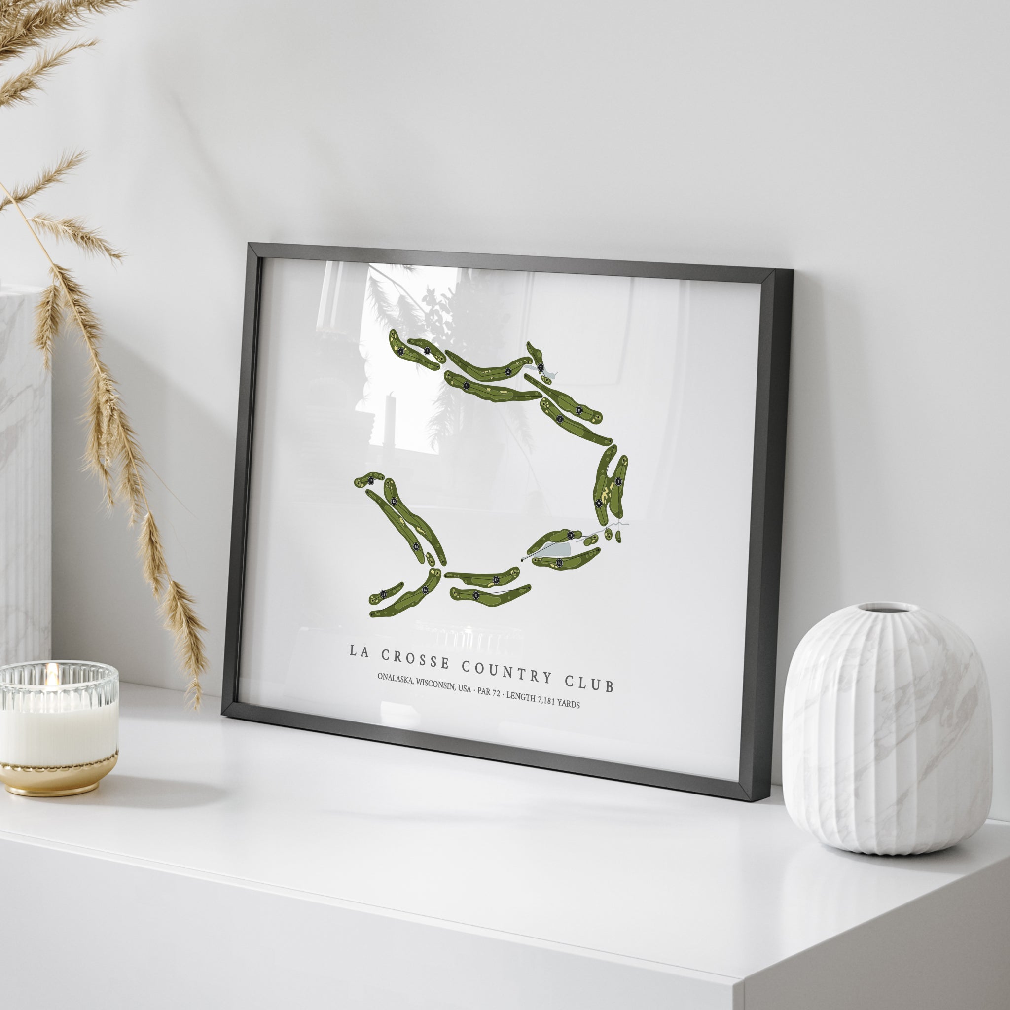 La Crosse Country Club | Golf Course Map | On Table