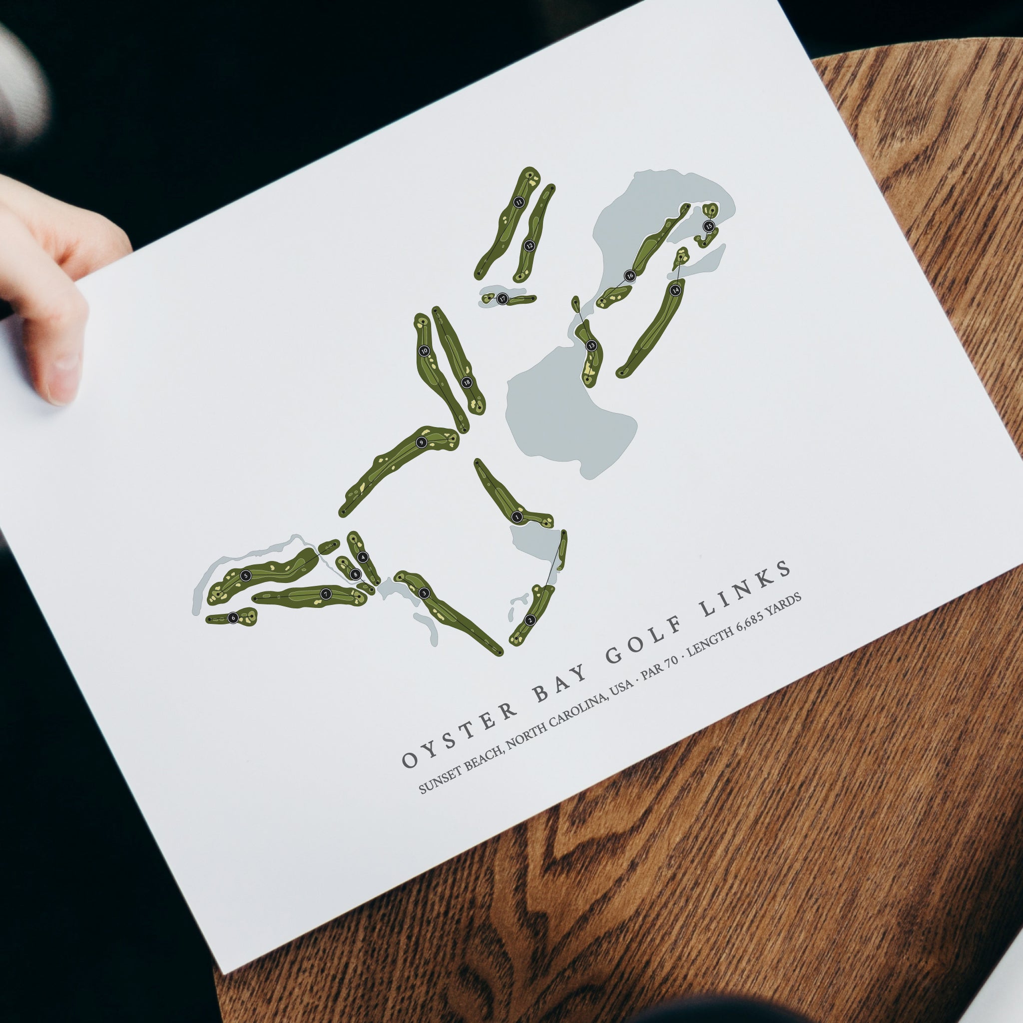 Oyster Bay Golf Links | Golf Course Map | With Laptop