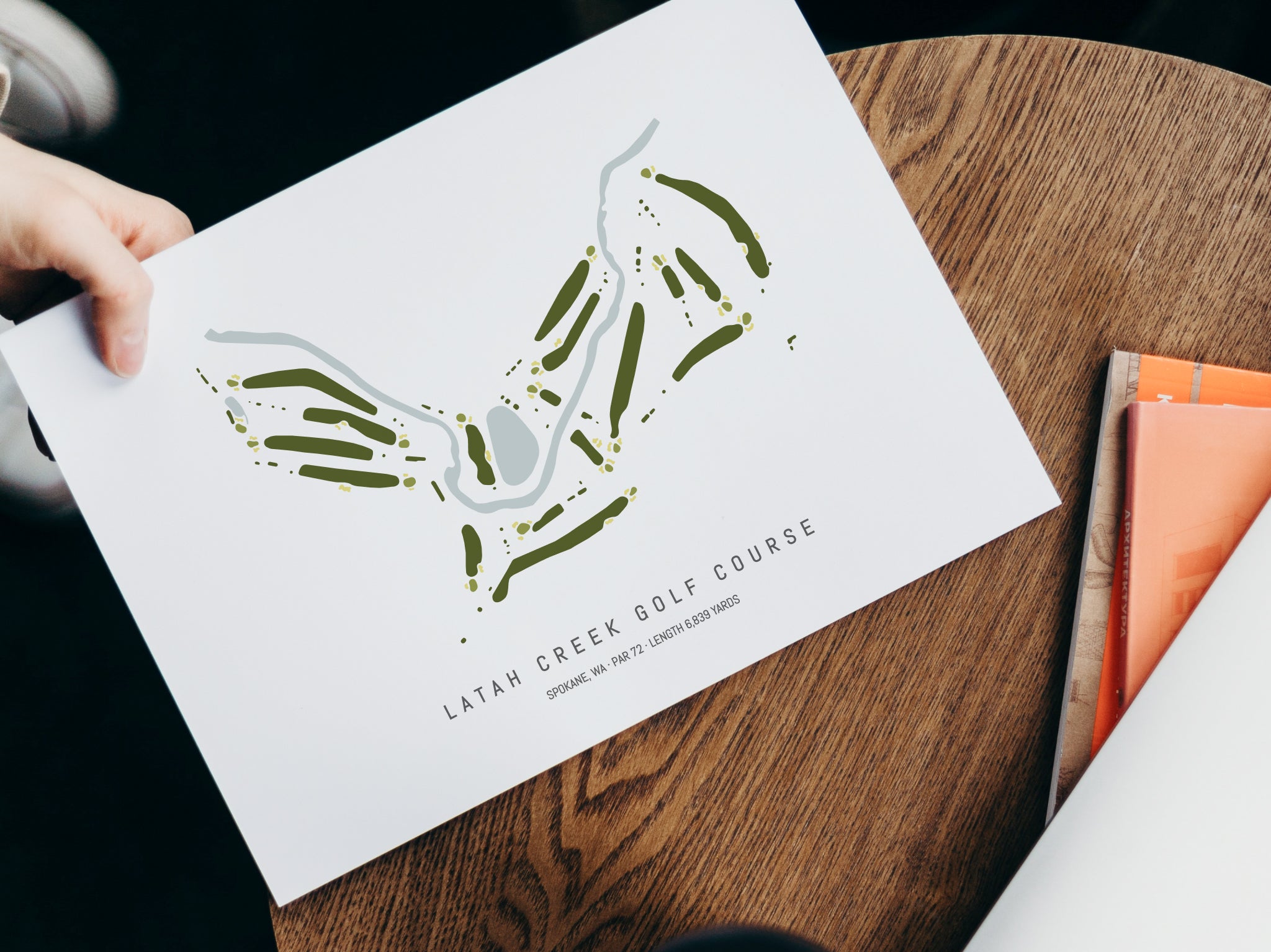 Latah-Creek-Golf-Course-WA--With-Laptop