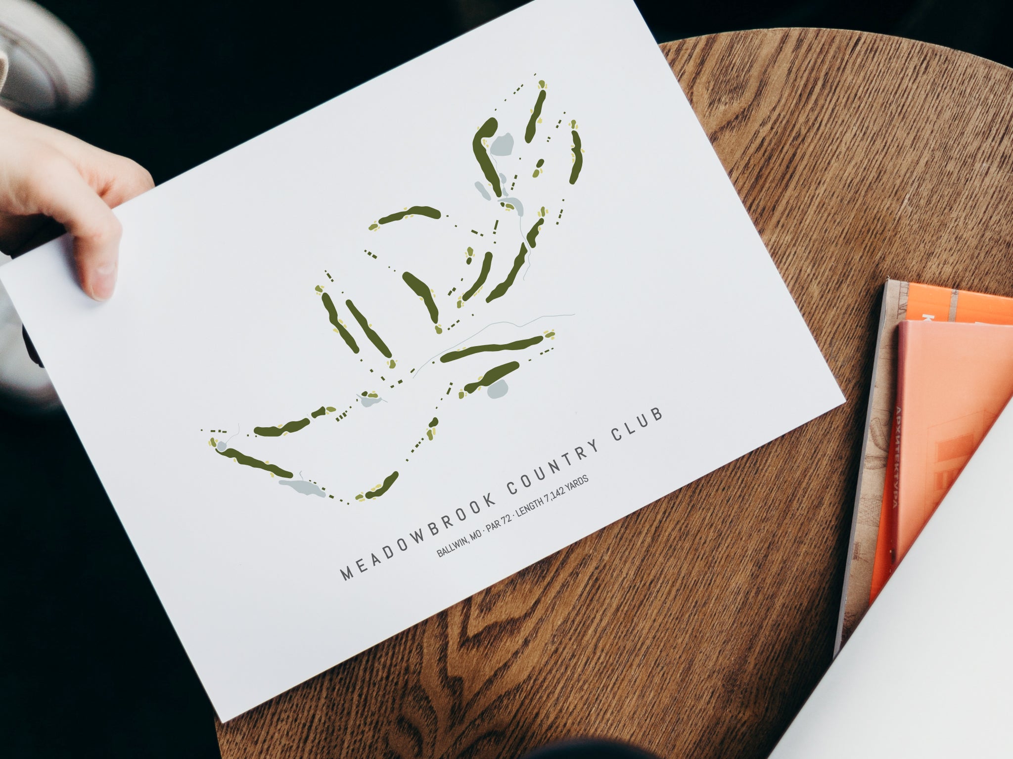 Meadowbrook-Country-Club-MO--With-Laptop