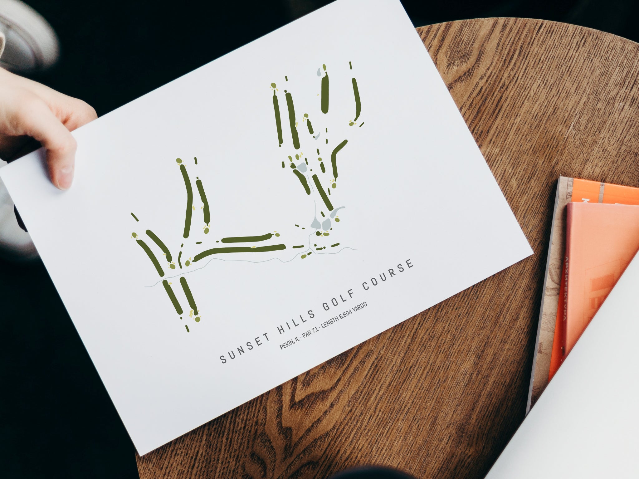 Sunset-Hills-Golf-Course-IL--With-Laptop