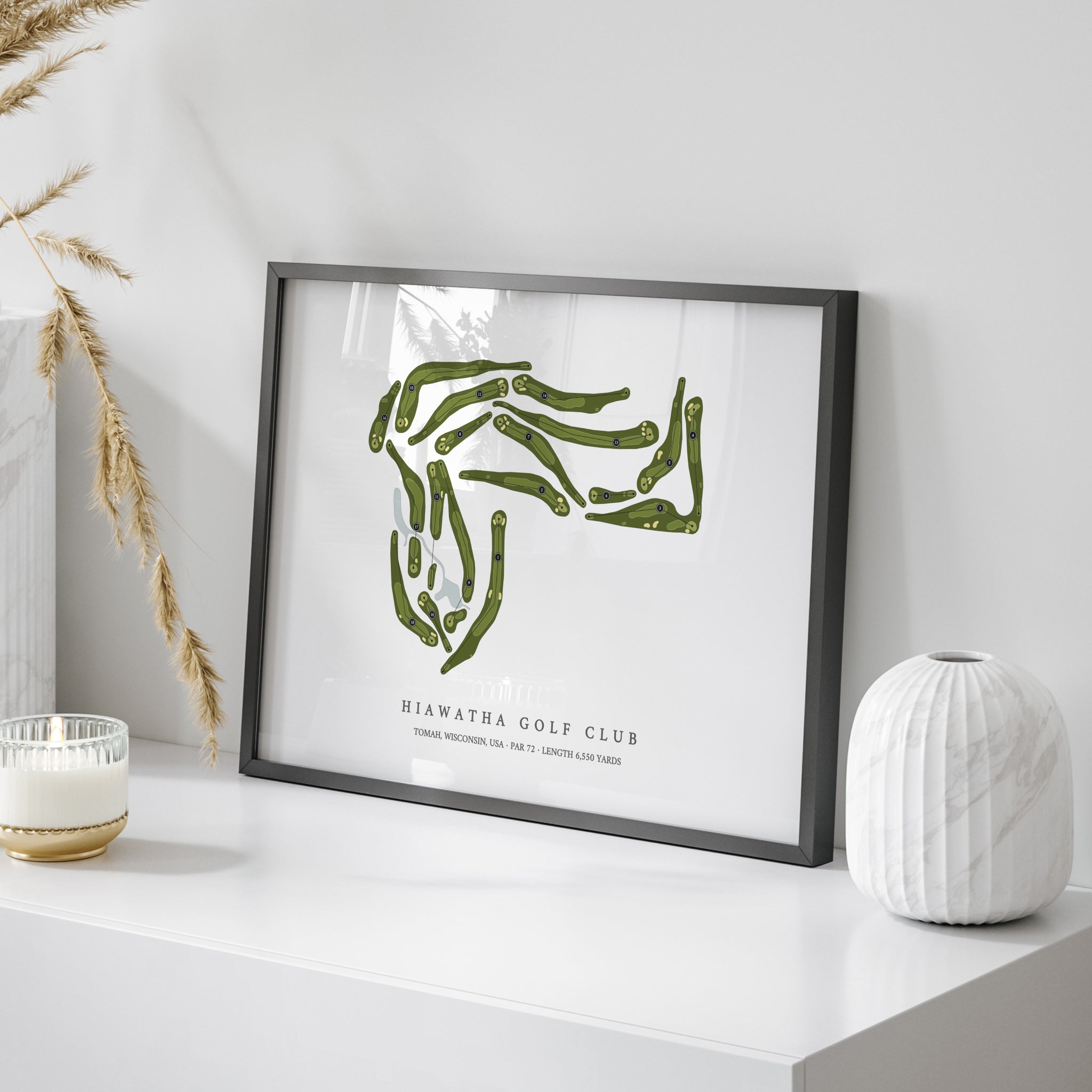 Hiawatha Golf Club | Golf Course Print | On Table